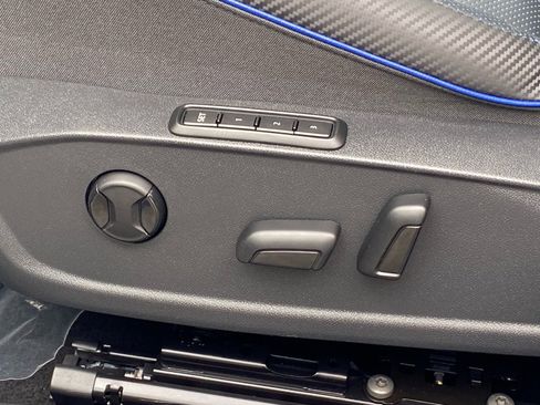 Used 2024 Volkswagen Golf R AWD/4WD image 14