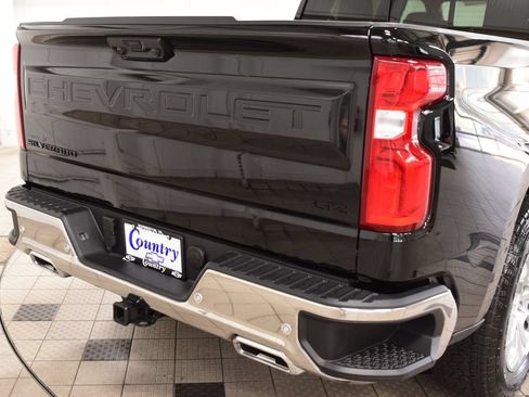 Used 2026 Chevrolet Silverado 1500 LTZ w/ LTZ Premium Package AWD/4WD image 18
