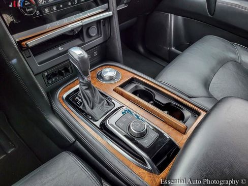 Used 2024 Nissan Armada SL image 26