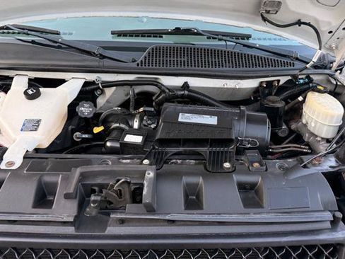 Used 2017 Chevrolet Express 3500 LT w/ LT Preferred Equipment Group RWD image 40