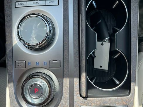 Used 2023 Genesis G80 image 46