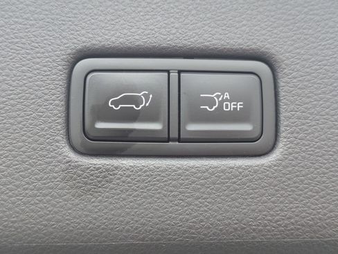 Used 2023 Kia Carnival SX Prestige FWD image 34