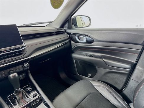 Used 2024 Jeep Compass Trailhawk image 22