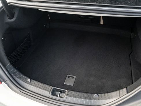 Used 2018 Mercedes-Benz CLA 250 4MATIC image 9