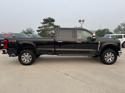 Used 2024 Ford F350 Lariat w/ Chrome Package AWD/4WD image 7