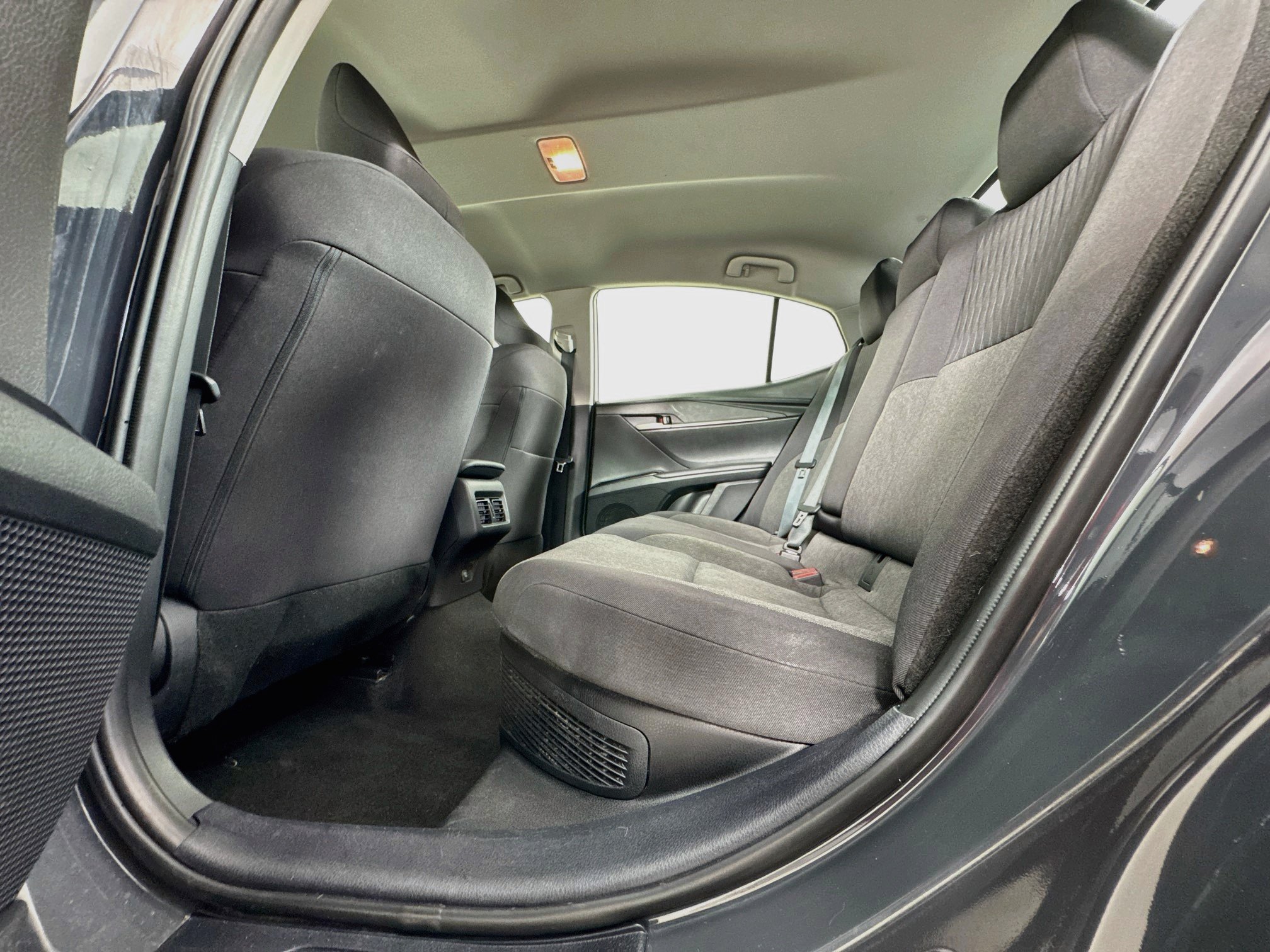 Used 2025 Toyota Camry LE FWD image 23