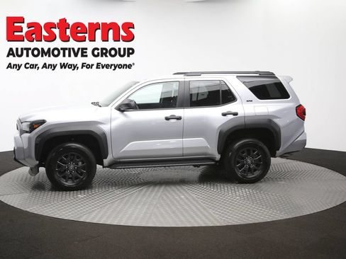 Used 2025 Toyota 4Runner SR5 AWD/4WD image 58