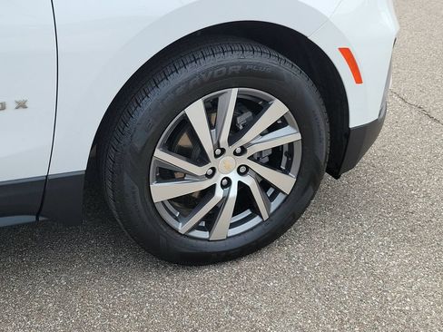 Used 2022 Chevrolet Equinox LT FWD image 5