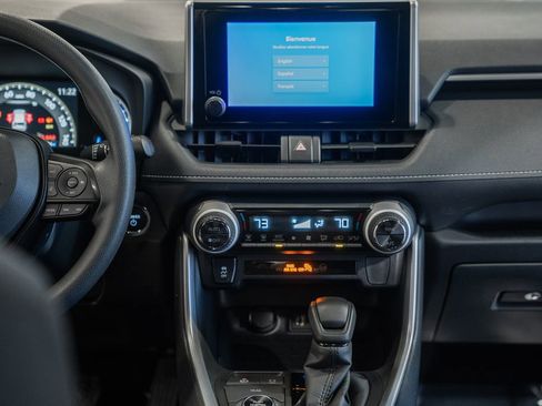 Used 2025 Toyota RAV4 XLE image 19