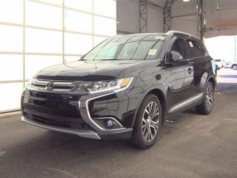 Used 2018 Mitsubishi Outlander SE FWD image 1