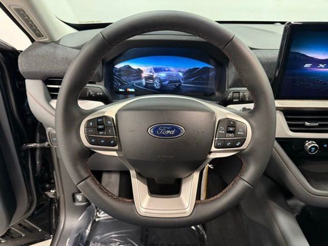 Used 2026 Ford Explorer Active w/ Active Comfort Package RWD image 18