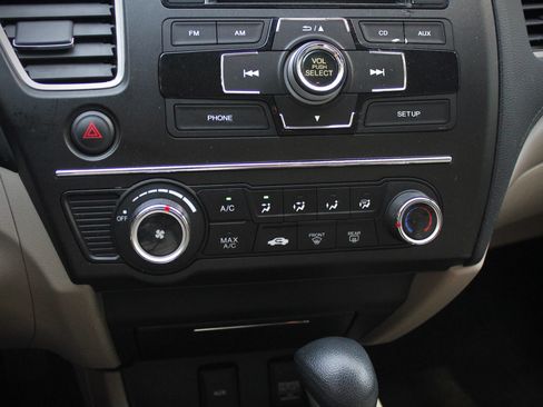 Used 2014 Honda Civic LX image 25