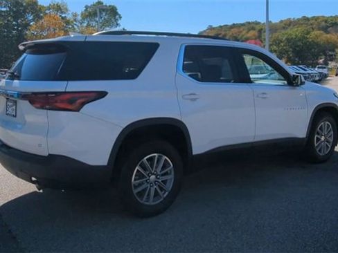 Certified 2022 Chevrolet Traverse LT image 8