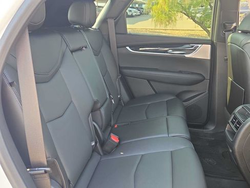 Used 2023 Cadillac XT5 Premium Luxury AWD/4WD image 17