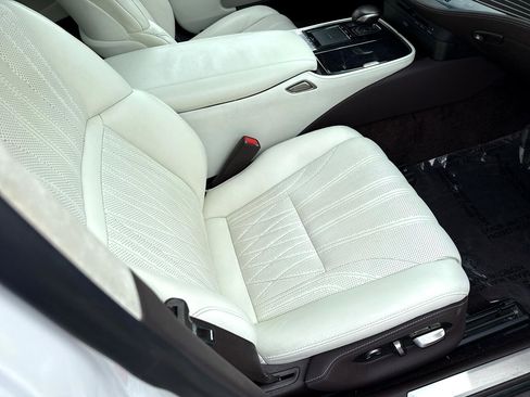 Used 2018 Lexus LS 500 image 59