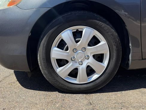 Used 2007 Toyota Camry LE FWD image 9
