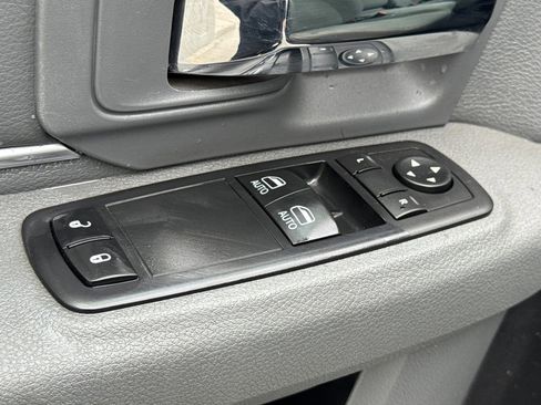 Used 2017 RAM 1500 Tradesman w/ Power & Remote Entry Group image 11