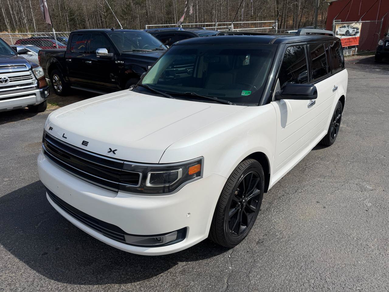 Used 2016 Ford Flex Limited w/ Equipment Group 303A AWD/4WD image 3