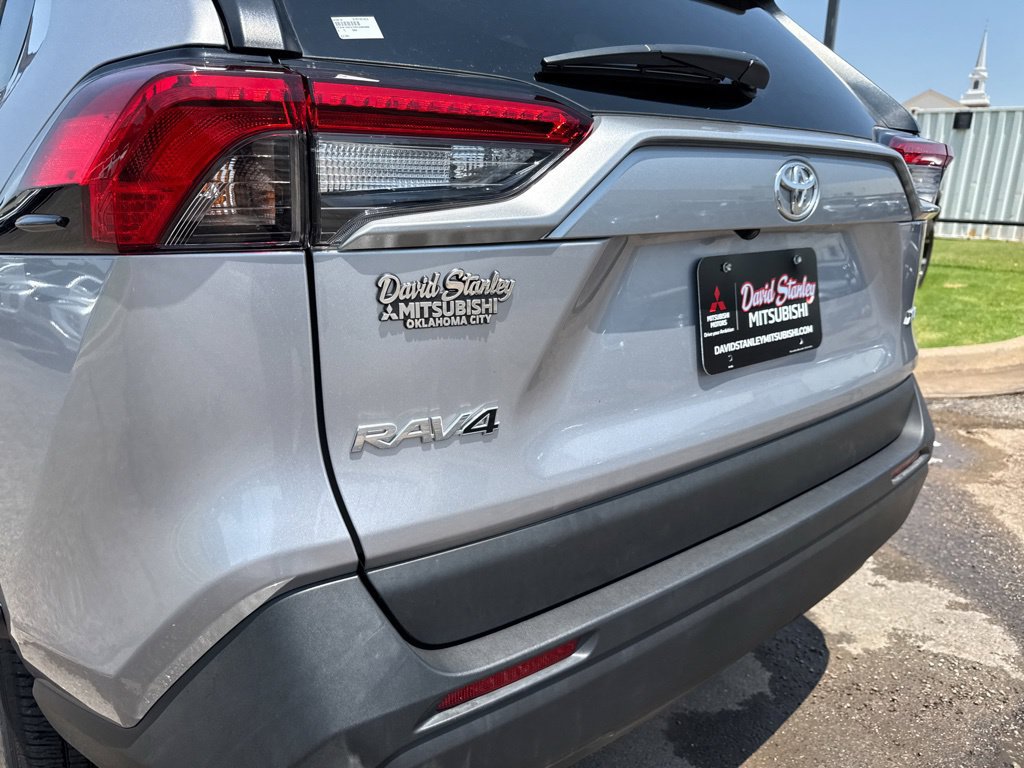 Used 2024 Toyota RAV4 XLE FWD image 43