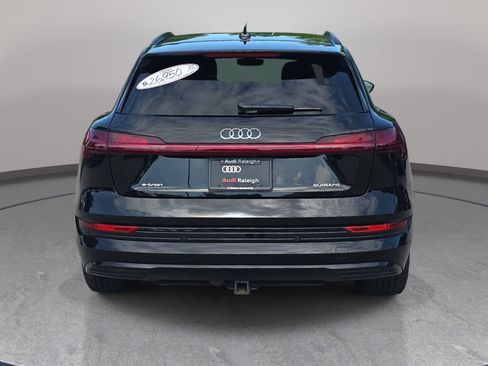 Used 2021 Audi e-tron Premium Plus w/ Premium Plus Package AWD/4WD image 7