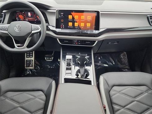 New 2026 Volkswagen Atlas Peak Edition image 21