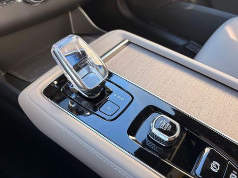 New 2026 Volvo XC90 B6 Plus w/ Protection Package Premier image 19