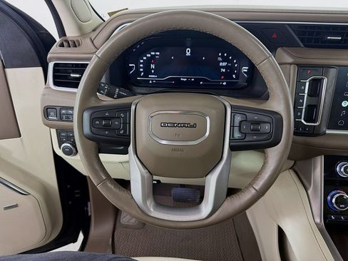 Used 2022 GMC Yukon Denali AWD/4WD image 13