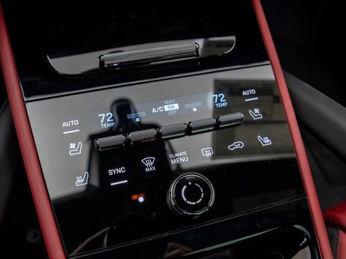 New 2026 Porsche Cayenne GTS image 22