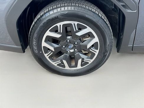 Certified 2025 Subaru Forester AWD/4WD image 37