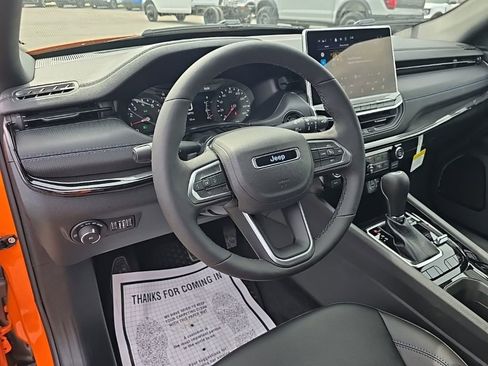 New 2026 Jeep Compass Latitude AWD/4WD image 14
