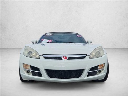 Used 2008 Saturn Sky w/ Premium Trim Package image 2