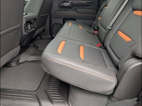 New 2026 GMC Sierra 2500 AT4 w/ AT4 Premium Plus Package AWD/4WD image 12