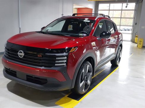 New 2026 Nissan Kicks SR w/ Cold Weather Package image 18