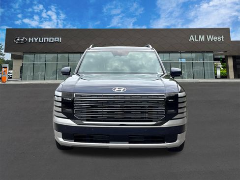 Used 2026 Hyundai Palisade Calligraphy FWD image 2