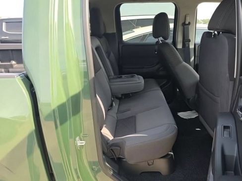 Used 2026 Nissan Frontier SV w/ Tow Package AWD/4WD image 19