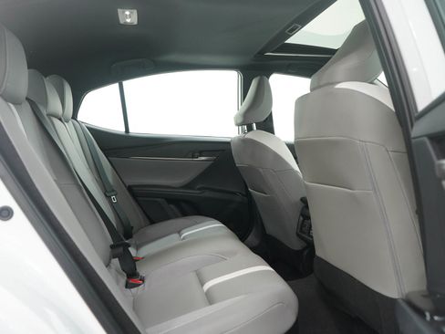 Used 2025 Toyota Camry SE w/ Multimedia Upgrade Package image 12