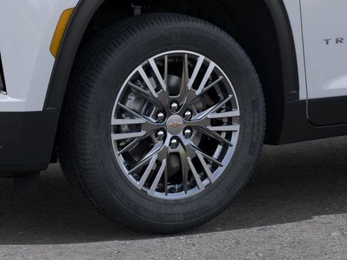 New 2026 Chevrolet Traverse LT image 9