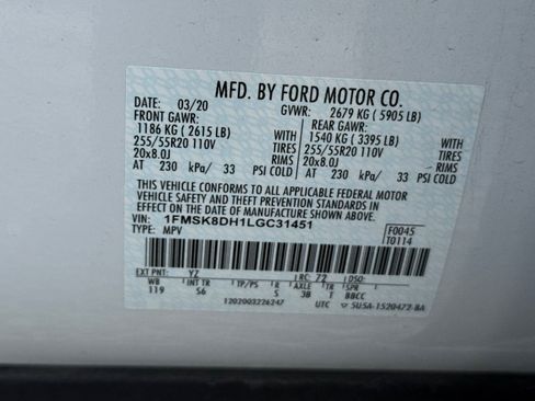 Used 2020 Ford Explorer XLT w/ Equipment Group 202A AWD/4WD image 26