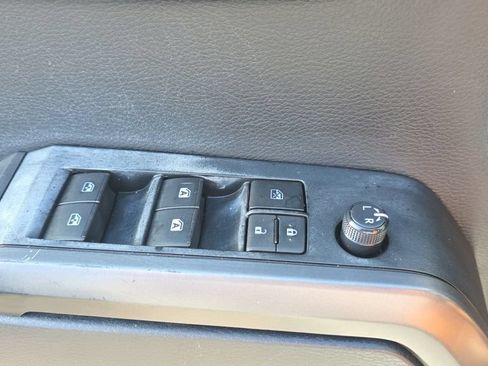 Used 2019 Toyota Tacoma TRD Sport RWD image 19