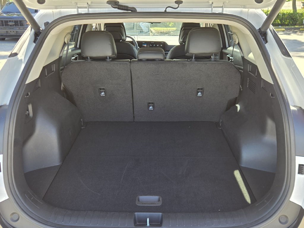 Used 2026 Kia Sportage EX FWD image 15