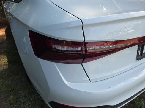 Used 2025 Volkswagen Jetta Sport FWD image 4