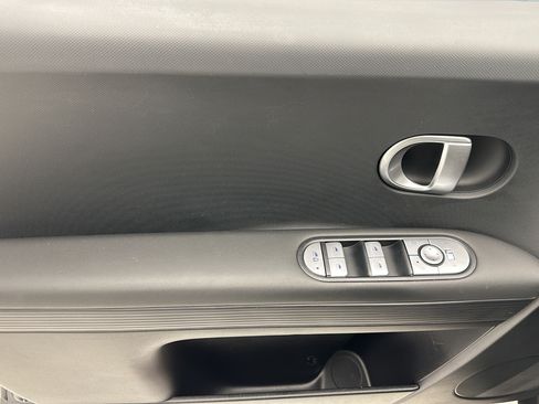 Used 2024 Hyundai Ioniq 5 SEL AWD/4WD image 12