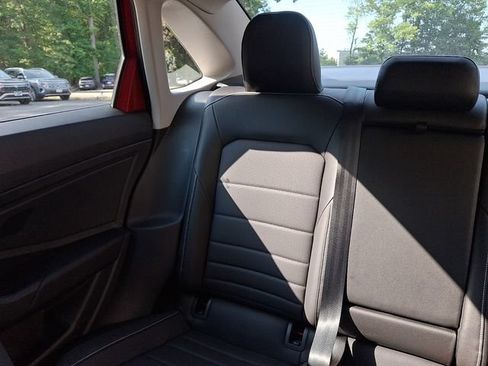 Used 2023 Volkswagen Jetta SE w/ Panoramic Sunroof Package FWD image 18