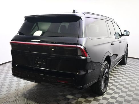 New 2027 Lincoln Navigator L Reserve w/ Jet Appearance Package AWD/4WD image 6