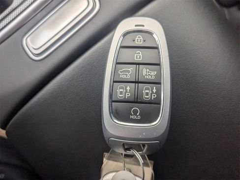 Used 2023 Hyundai Santa Fe Limited image 35