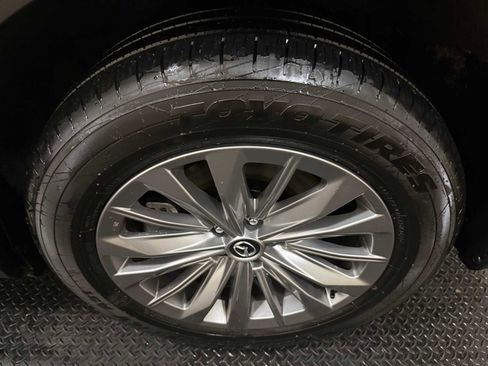 Certified 2025 MAZDA CX-90 3.3 Turbo w/ Preferred Package image 9