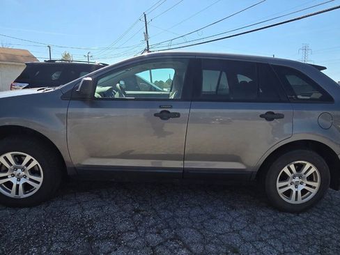 Used 2009 Ford Edge SE FWD image 1