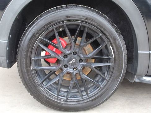 Used 2018 MAZDA CX-9 Touring image 9