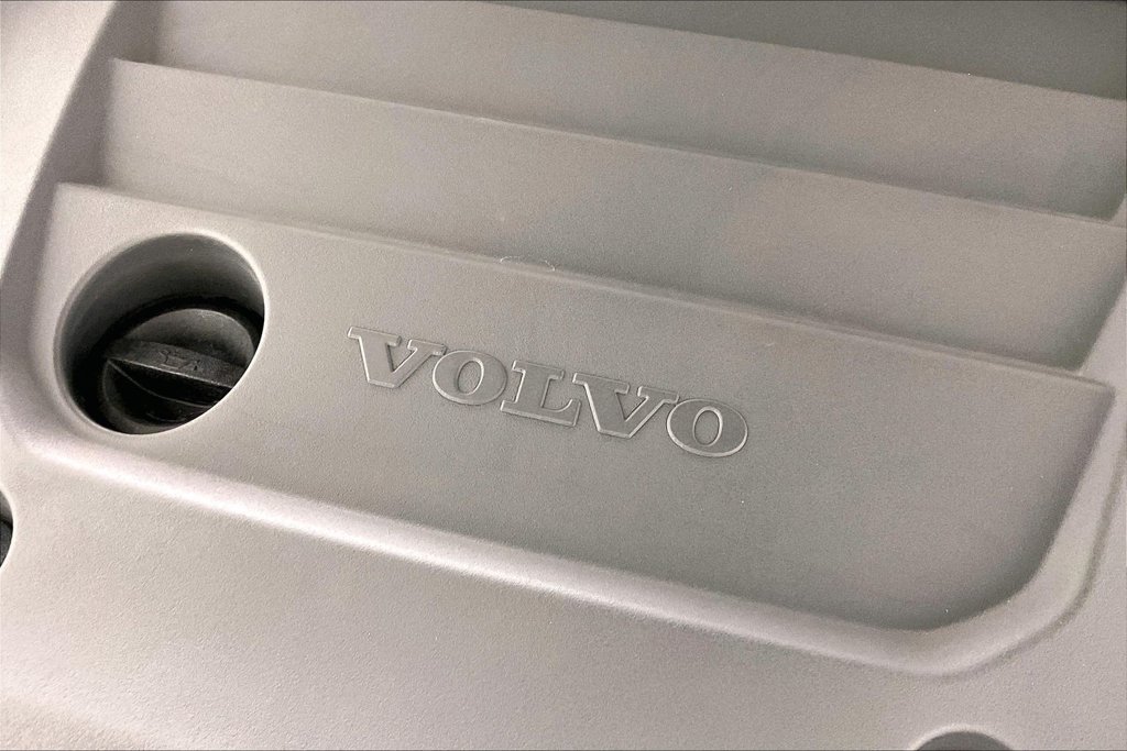 Used 2025 Volvo XC40 B5 Core w/ Protection Package Premier AWD/4WD image 32