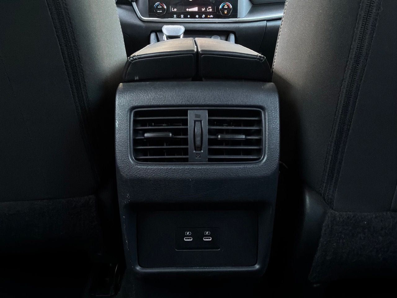 Used 2025 Nissan Rogue SV FWD image 13